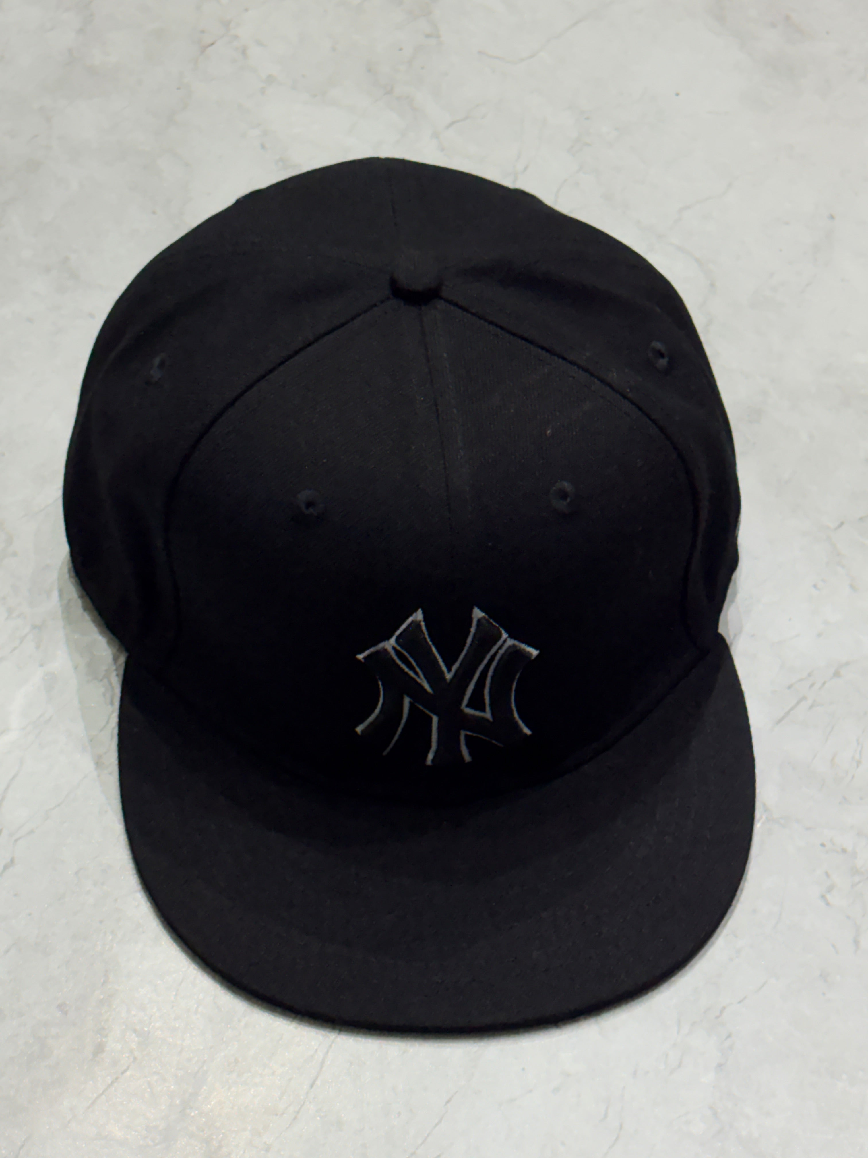 Nyc fitted black
