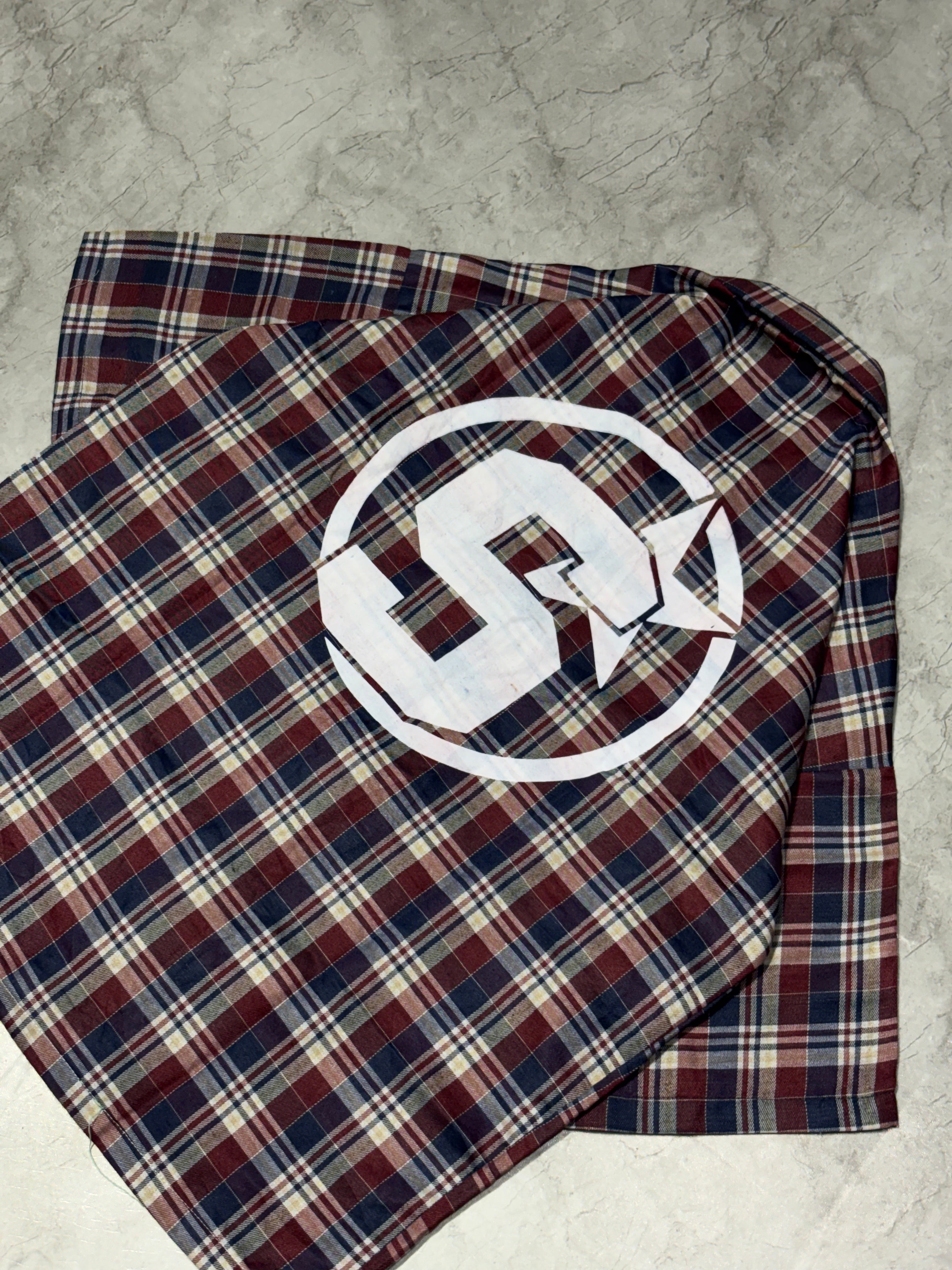 Clasp vintage crop