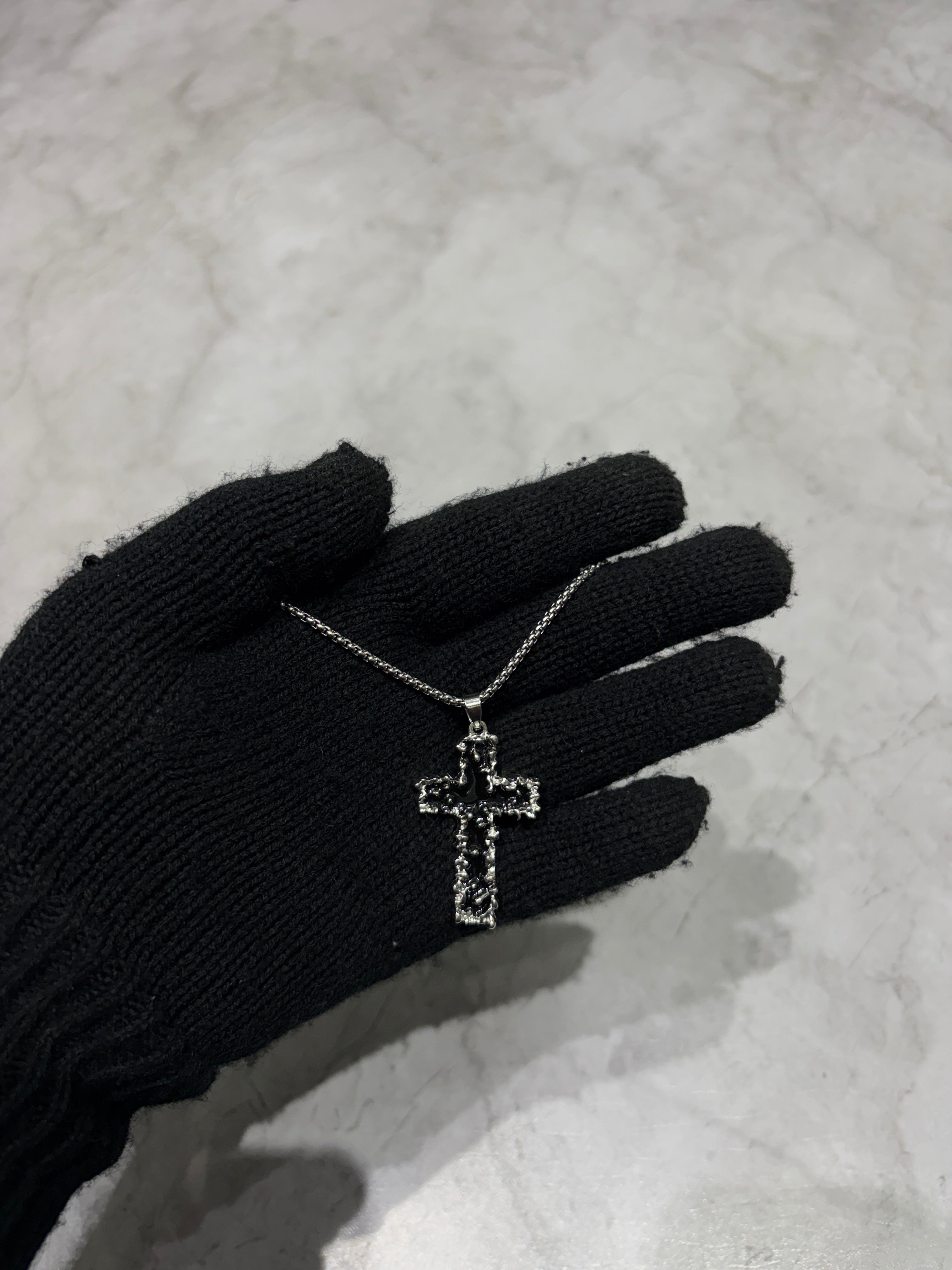 cross  gothic