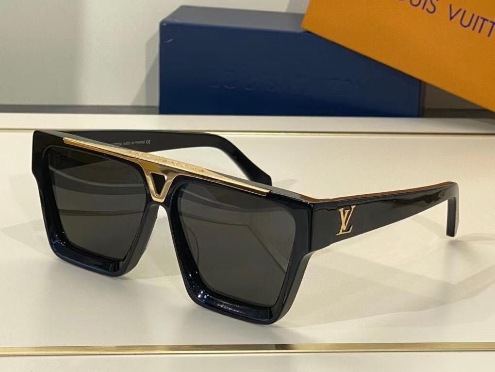 LV gold